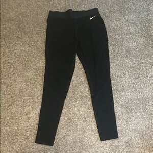 Women’s Nike Pro black hi-waisted leggings